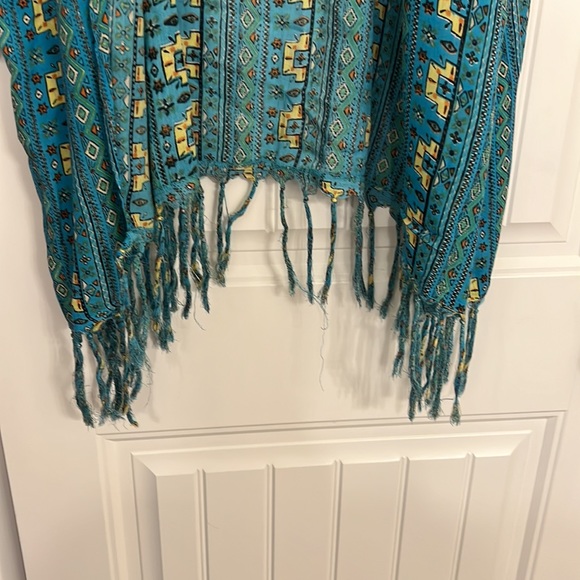 Plus Coverup - Picture 3 of 4